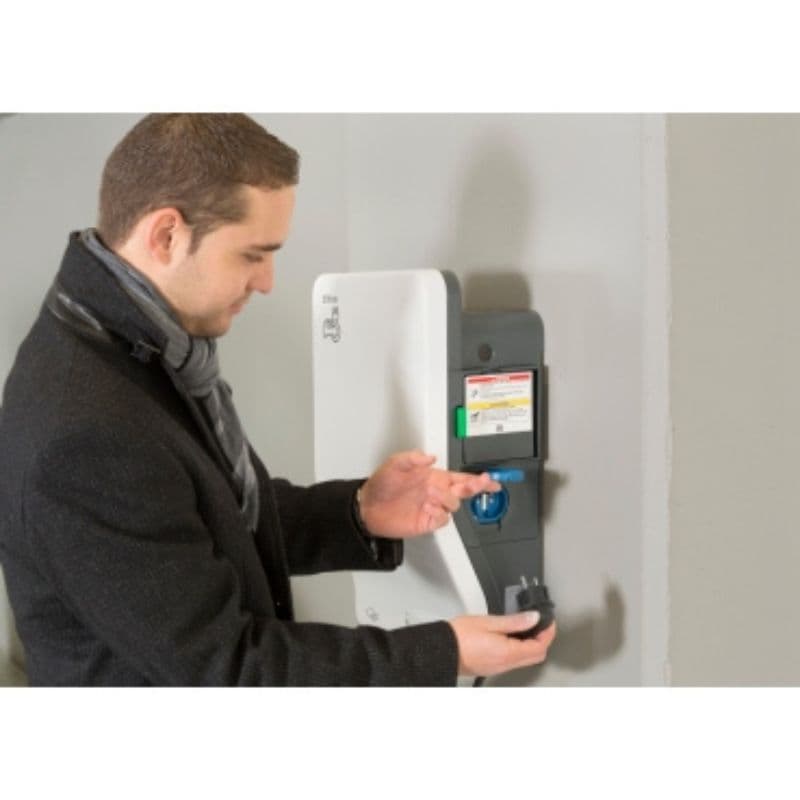 Borne IRVE EVlink Smart Wallbox 3/22kW - Clé IEC vue 4